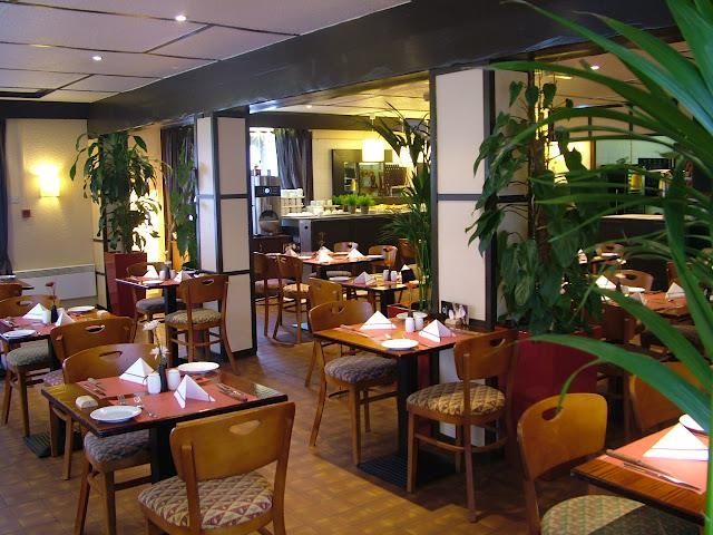 Hotel Restaurant Campanile Basildon - East London Exterior photo